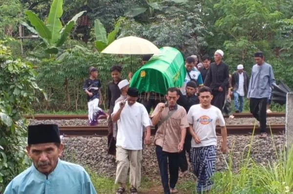 Pemilik Hajatan Tewas Dikeroyok Preman di Purwakarta Dimakamkan