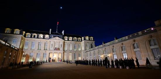 Misi Strategis di Paris: Presiden Prabowo Temui Emmanuel Macron di Istana Élysée