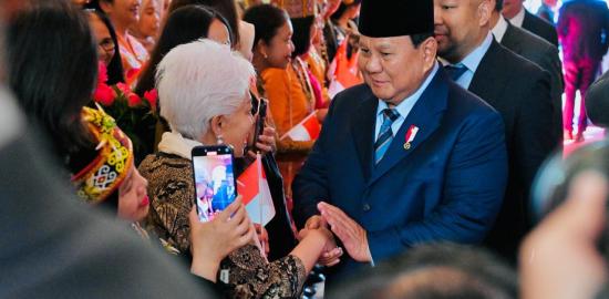 “Bienvenue, Presiden Prabowo Subianto”: Haru dan Bangga Diaspora Sambut Kepala Negara di Paris