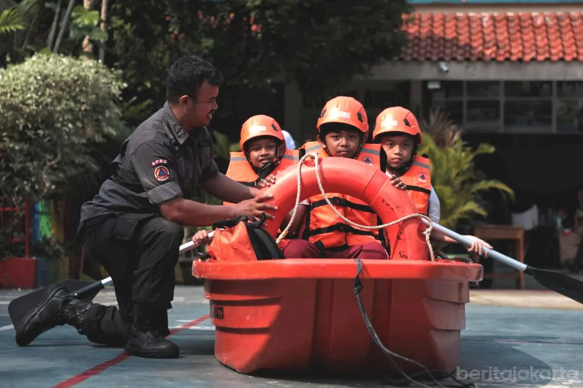 BPBD Jaksel Edukasi Tanggap Bencana di SDN Bangka 01