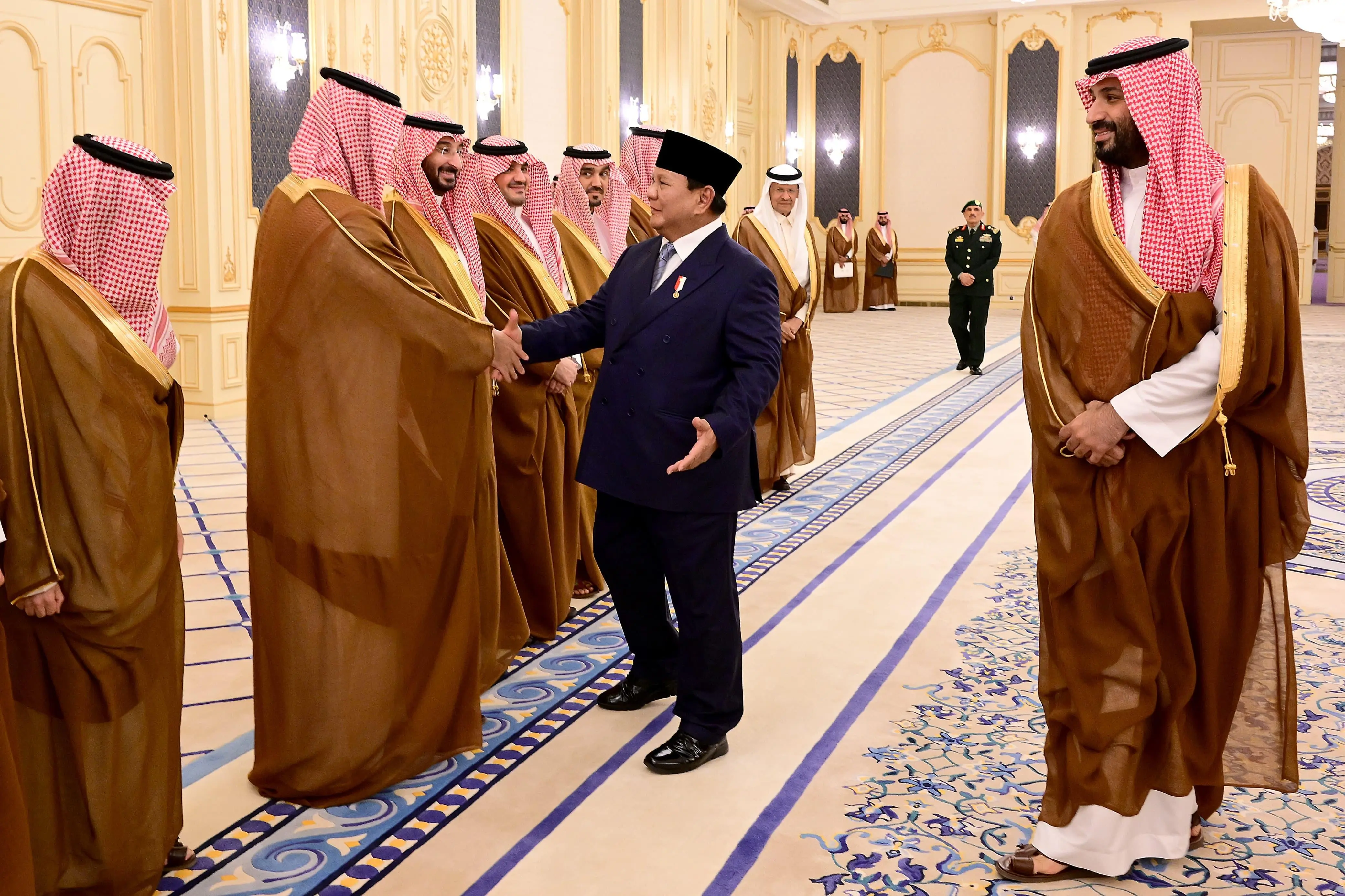 Pertemuan Hangat Presiden Prabowo dan Pangeran MBS