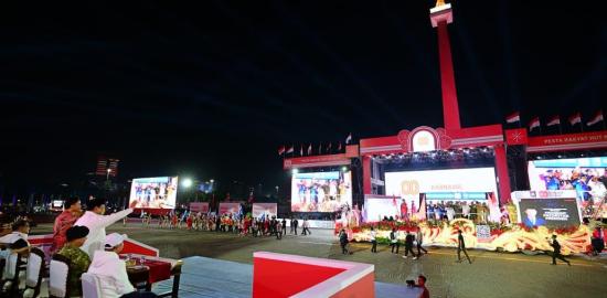 Ribuan Warga Padati Monas, Rayakan Kemerdekaan dengan Lomba Rakyat dan Hiburan Gratis