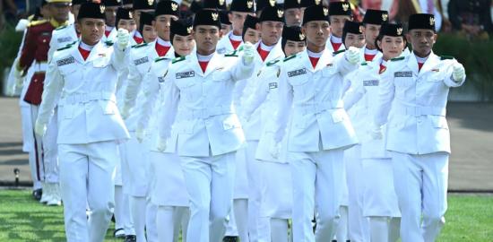 Atraksi Udara di Langit Jakarta Semarakkan HUT Ke-80 Kemerdekaan RI