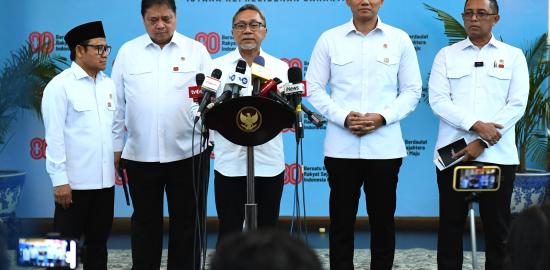 Kado HUT Ke-80 Kemerdekaan RI, Pemerintah Salurkan Insentif Bagi Guru