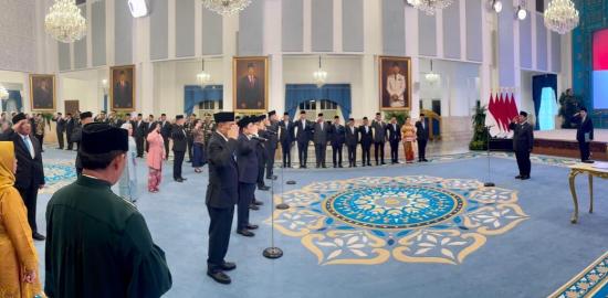 Presiden Prabowo Melantik Kepala dan Wakil Kepala Badan, Penasihat Khusus, dan Kepala LKPP