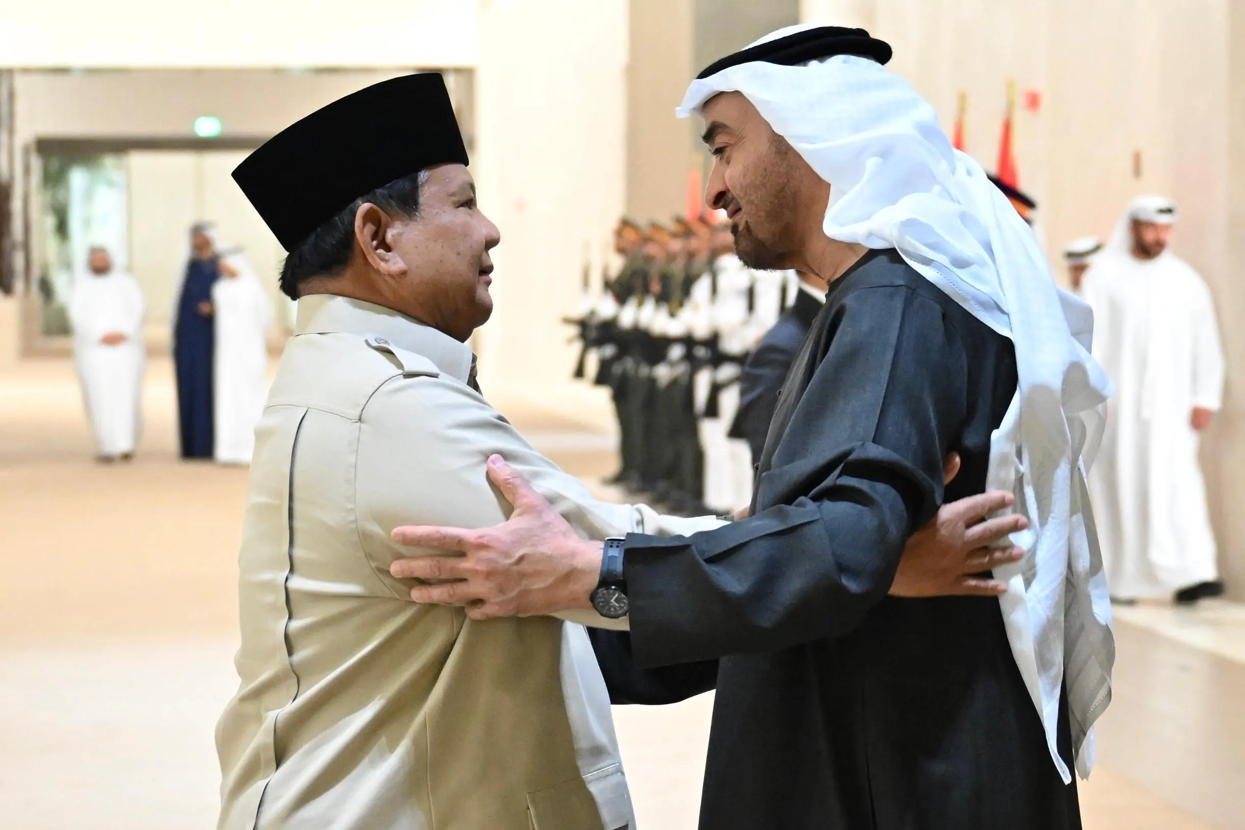 Presiden Prabowo Tiba di Abu Dhabi untuk Bertemu Presiden MBZ