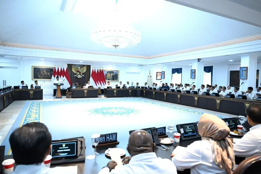 Presiden Prabowo Pimpin Sidang Kabinet Paripurna, Instruksikan Perkuat Stabilitas Nasional