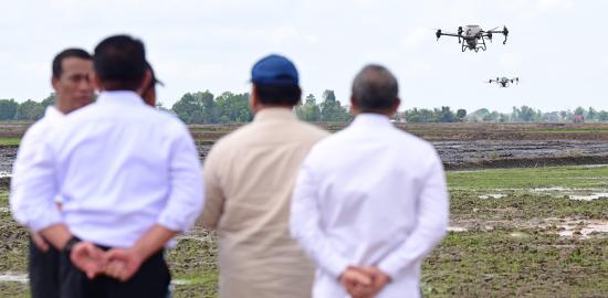 Swasembada Pangan, Presiden Prabowo Pimpin Tanam Padi Serentak di Ogan Ilir