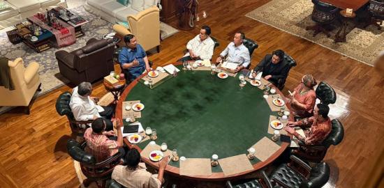 Presiden Prabowo gelar diskusi dengan Ketua MPR dan para menteri bahas isu nasional terkini