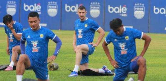 Umuh Muchtar Yakin Persib Bandung Juara Lagi, Beri Kode Rekrutan Baru Masih Akan Datang