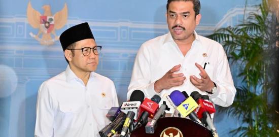 Presiden Prabowo Pimpin Rapat Terbatas Bahas UMKM dan Penertiban Barang Bekas Impor