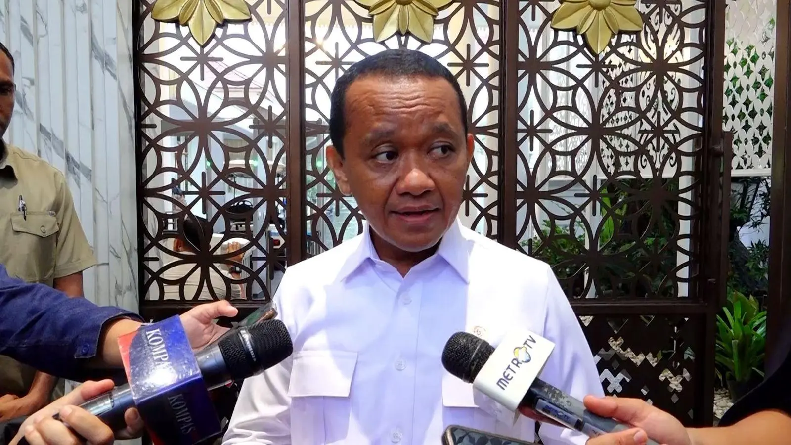 Presiden Prabowo Perintahkan Percepatan Pemulihan Sektor Energi di Daerah Bencana