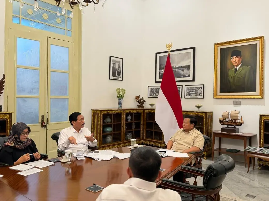 Presiden Prabowo Terima Laporan DEN Bahas Penguatan Sektor Produktif