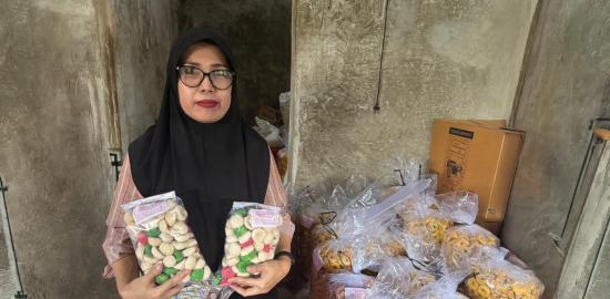 Kisah Sukses Yulianti: Usaha Kue Lampung Banjir Pesanan dengan Dukungan BRI