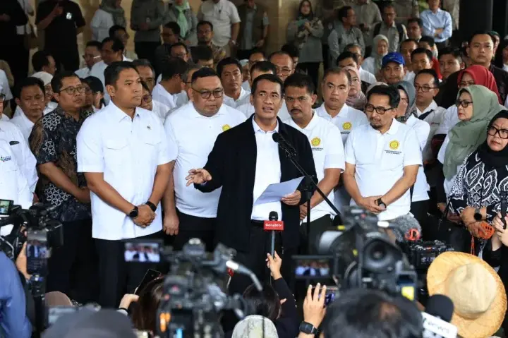 Mentan Amran Tegaskan Perbedaan Bantuan Pemerintah dan Program Kementan Peduli