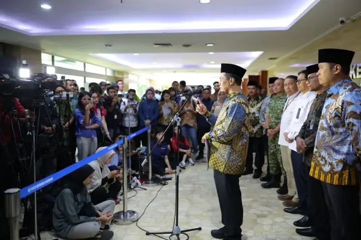 Lantik Pejabat Tinggi Madya, Mentan Amran Tekankan Kerja Cepat dan Integritas