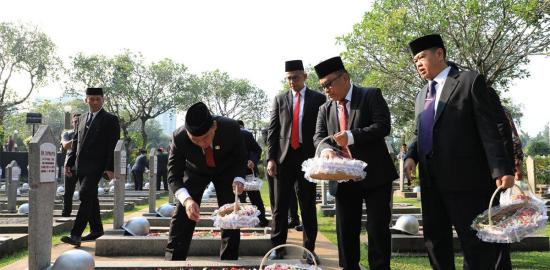 Sekda DKI Pimpin Ziarah ke TMP Kalibata Jelang HUT ke-499 Jakarta