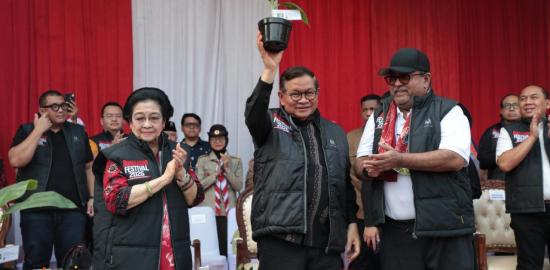 Pram-Rano Hadiri Bung Karno Festival di Taman Proklamasi