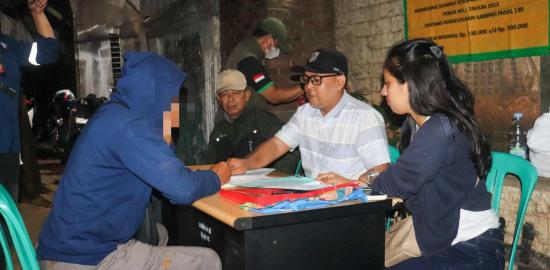 Sudin LH Jaksel OTT Pelaku Buang Sampah Sembarangan