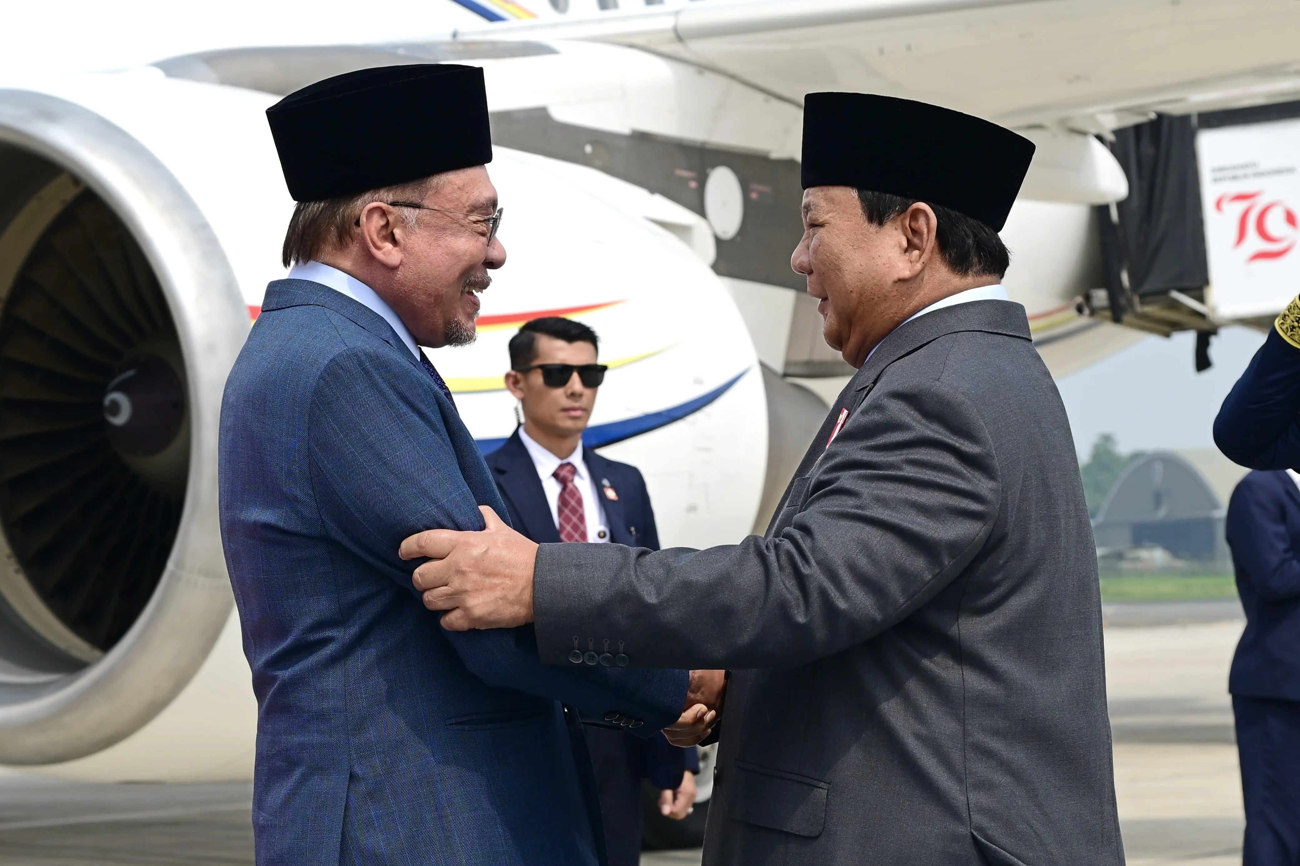 Presiden Prabowo Sambut Langsung PM Anwar Ibrahim