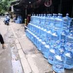 Galat Galon: Dampak Lingkungan Galon Guna Ulang PET di Jawa Barat