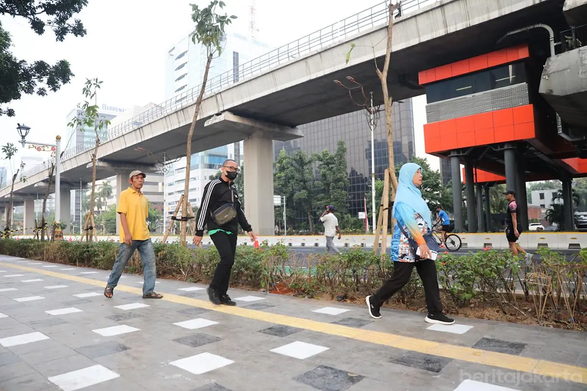 Dorong Warga Berolahraga, Pemprov DKI Terus Tingkatkan Kualitas Jalur Pedestrian
