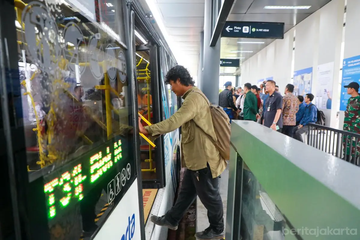 Transjabodetabek Rute PIK 2-Blok M Catatkan 1,4 Juta Pelanggan