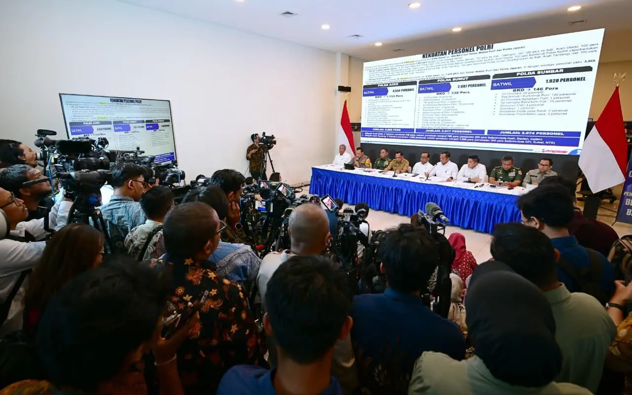 Pemerintah Pastikan Bantuan Sosial dan Logistik Tersalurkan Cepat bagi Korban Bencana di Sumatra