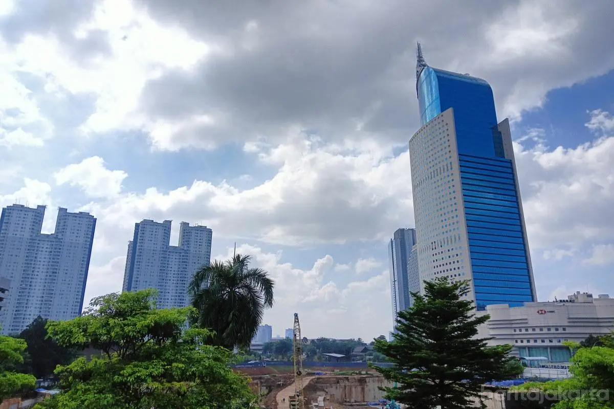 Awan Tebal Naungi Jakarta Hari Ini