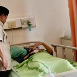 Presiden Prabowo Jenguk Korban Tabrakan KA di RSUD Bekasi