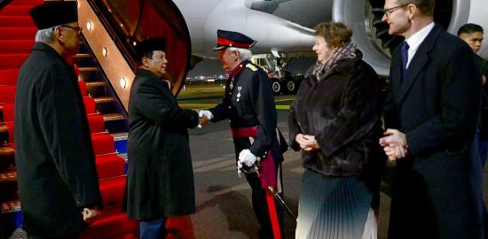 Misi Diplomatik di London: Presiden Prabowo Pererat Hubungan Strategis dengan Inggris dan Temui Raja Charles III