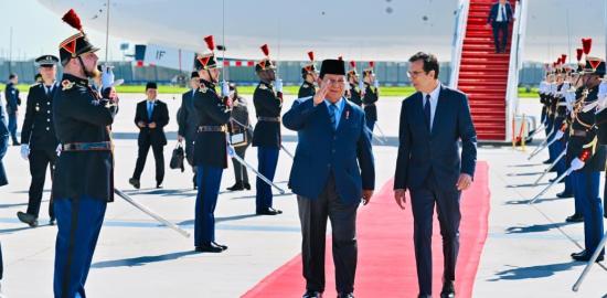 Presiden Prabowo Tiba di Paris, Kunjungan Resmi Kenegaraan Perkuat Kerja Sama Super Strategis