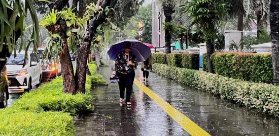 Hujan Ringan Berpotensi Siram Jakut dan Jaksel