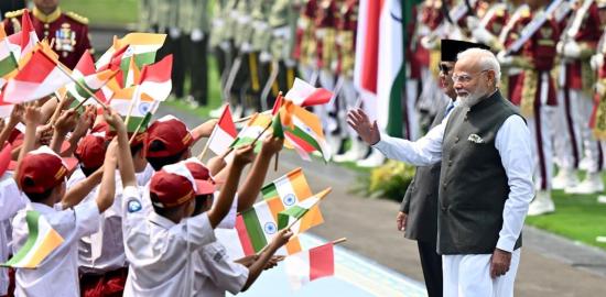 Sambutan Hangat Pelajar Hingga Suguhan Budaya Nusantara Warnai Penyambutan Kunjungan PM India