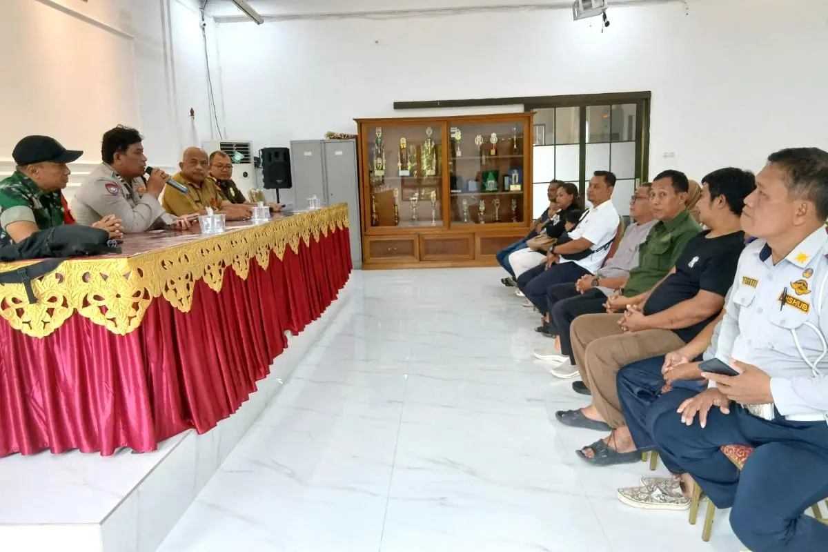 Pengurus RW Kalisari Bersama Warga Berkomitmen Cegah Parkir Liar di Jalan Damai