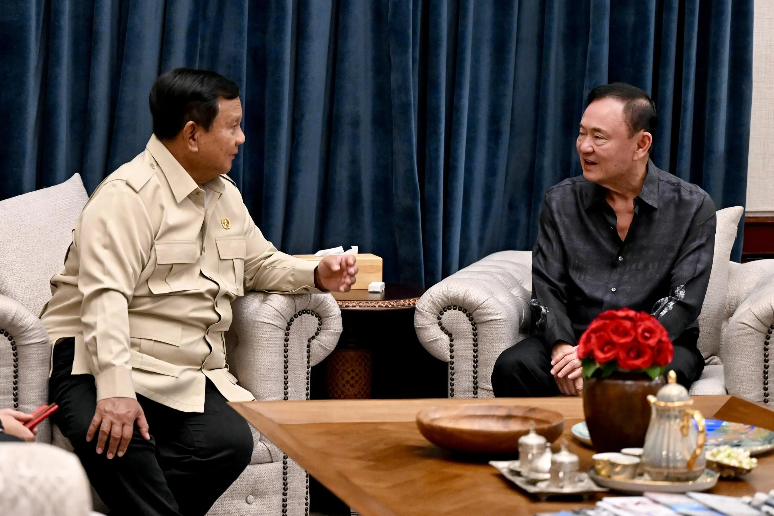 Pertemuan Hangat Presiden Prabowo dan Thaksin di Kertanegara, Bahas Dinamika Kawasan hingga Isu Global
