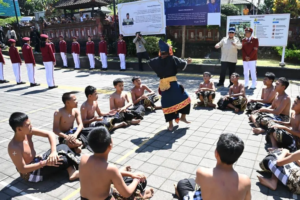Tinjau SRMP 17 Tabanan, Presiden Prabowo Tegaskan Pendidikan sebagai Jalan Wujudkan Kehidupan Layak