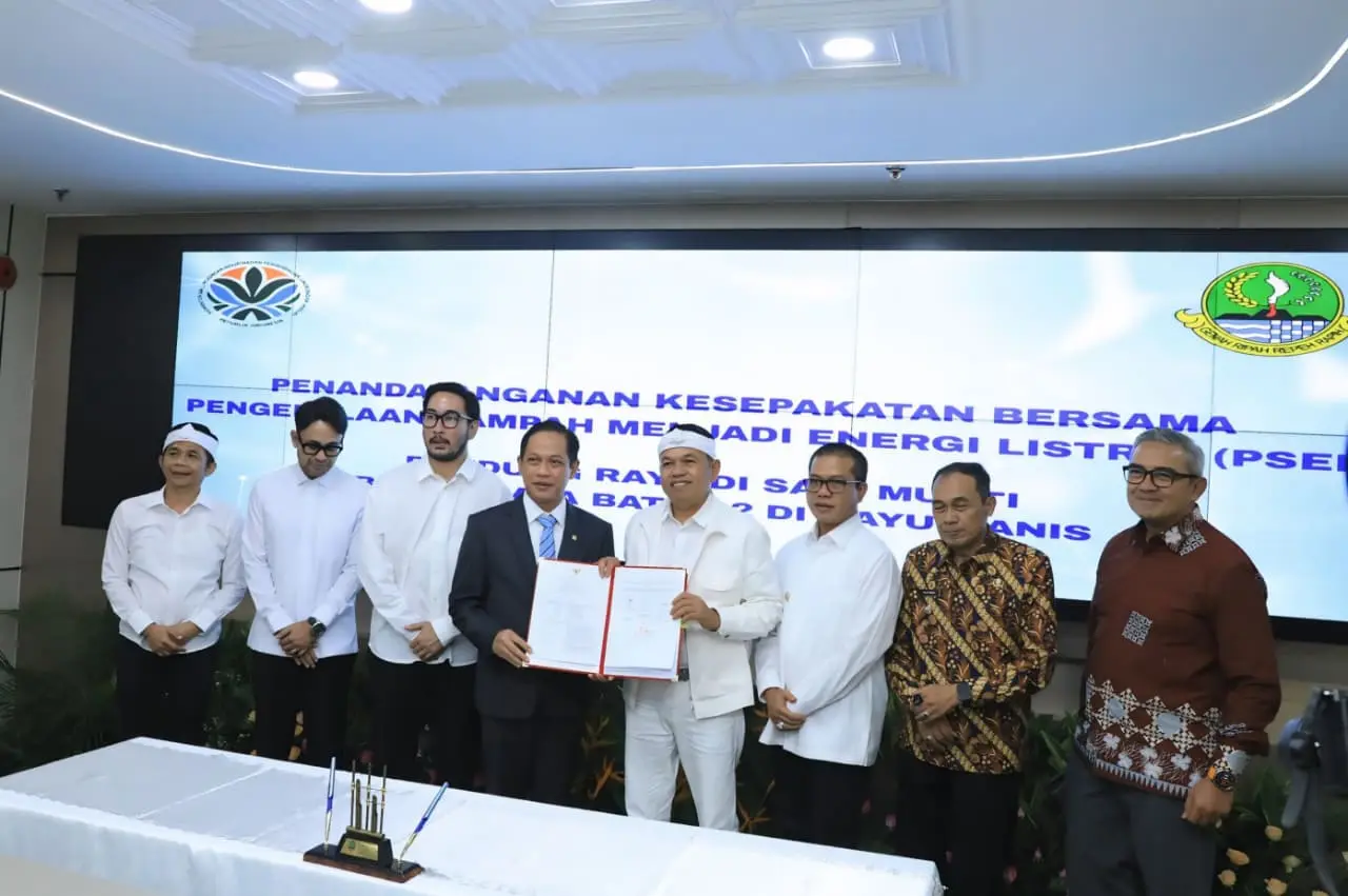Bupati Bandung dan Pemerintah Pusat Teken Kesepakatan Pengelolaan Sampah Menjadi Energi Listrik
