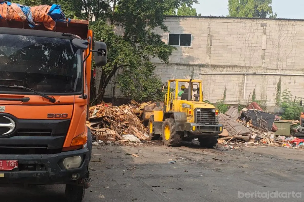 Peningkatan Penanganan Sampah di Terminal Kampung Rambutan