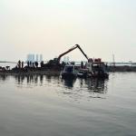 Pembersihan Sampah Pesisir Muara Angke Diintensifkan