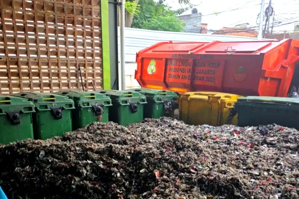 TPS 3R Menteng Atas Olah 32 Ton Sampah per Hari Jadi Bahan Bakar Alternatif