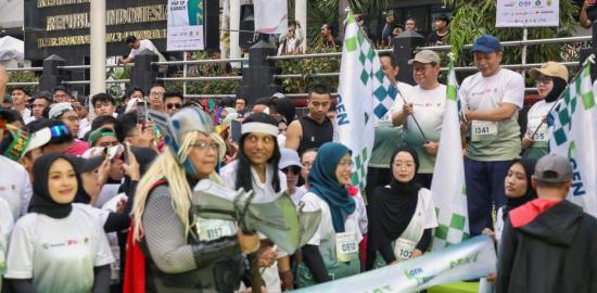 Pramono dan Menkop Lepas Peserta Gen Coop Run 5K