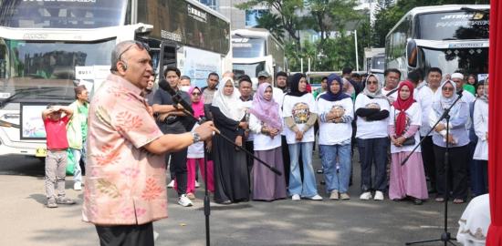 Mudik Lebih Aman dan Nyaman, Wamenaker: Pekerja Layak Dapat Apresiasi Nyata