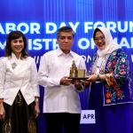 Menaker Tegaskan Kesempatan Kerja Tetap Terbuka di Tengah Tantangan Global