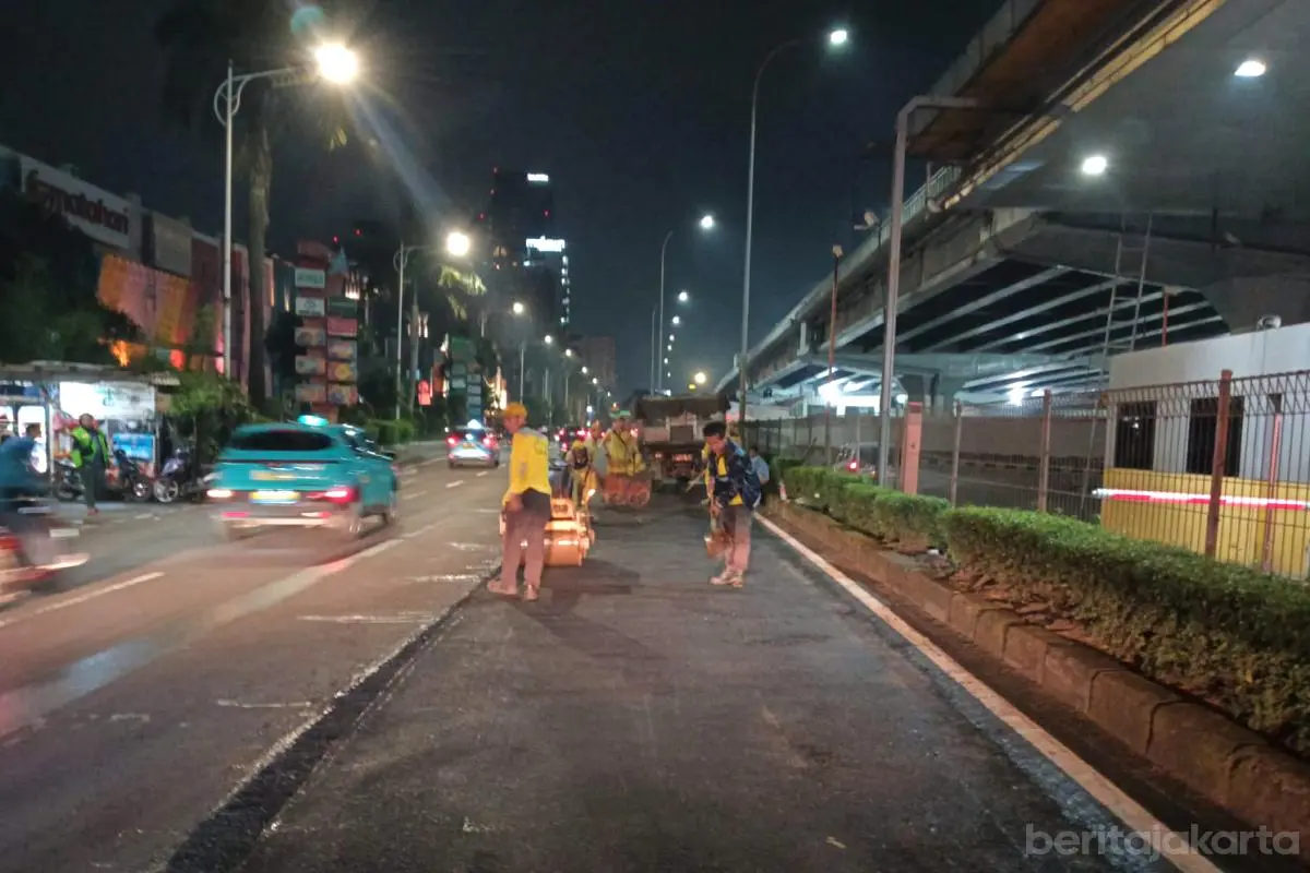 Perbaikan Kerusakan Jalan TB Simatupang oleh Suku Dinas Bina Marga Jakarta Selatan