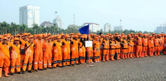 Gubernur DKI Kumpulkan Petugas PPSU untuk Penanganan Laporan JAKI