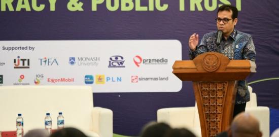 Hari Kebebasan Pers Sedunia: Wamenkomdigi Dorong Media Nasional Adaptasi Model Bisnis Baru