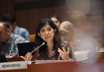 Menkomdigi Tegaskan Tidak Ada Rencana Pemerintah Batasi WhatsApp Call dan VoIP