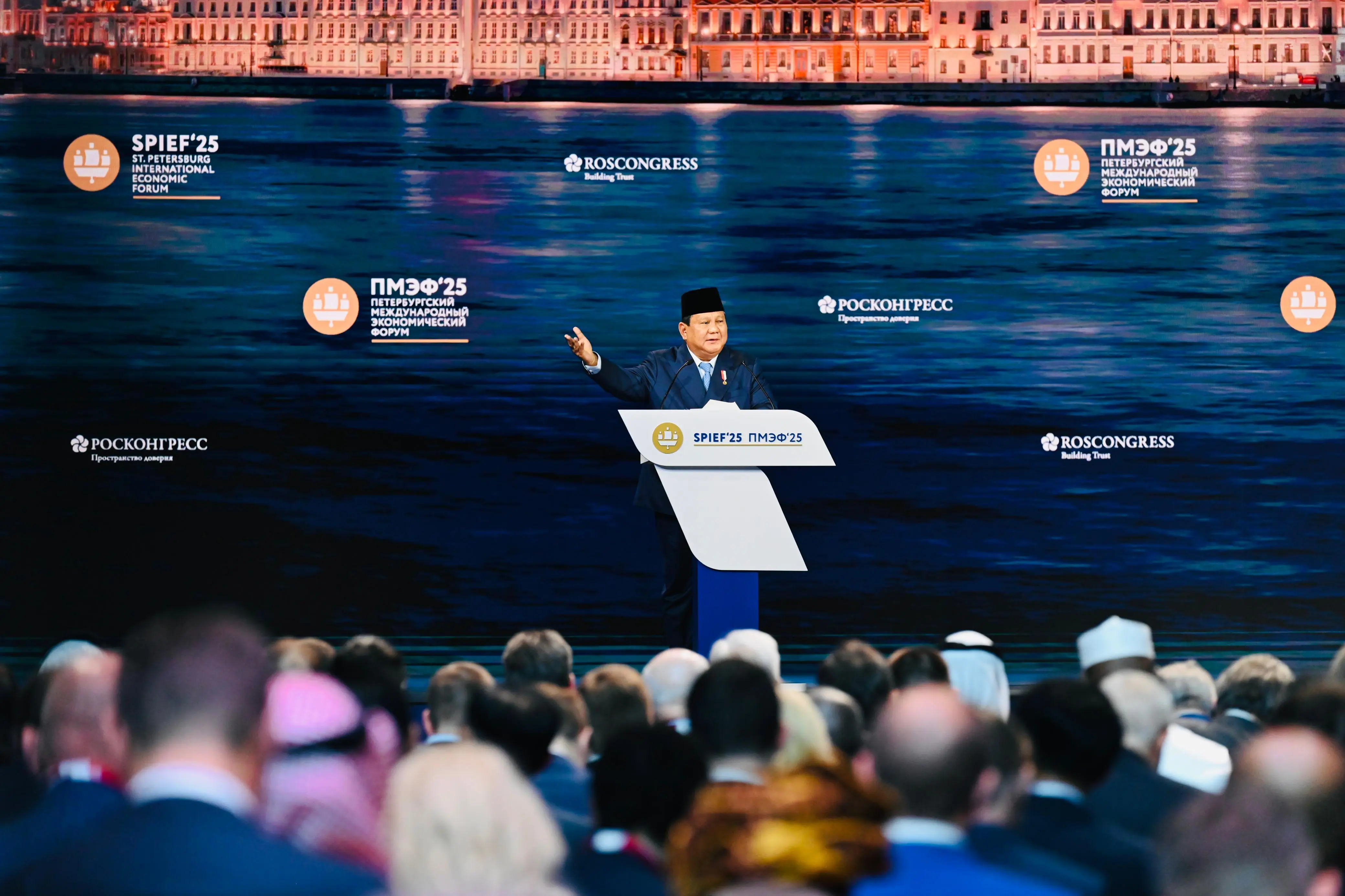 Pertumbuhan Ekonomi Menuju 7 Persen, Presiden Prabowo Usung Visi Kemitraan di SPIEF 2025