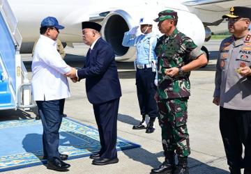 Presiden Prabowo Tiba di Yogyakarta, Sambut Langsung Presiden Macron untuk Tinjau Akmil Magelang